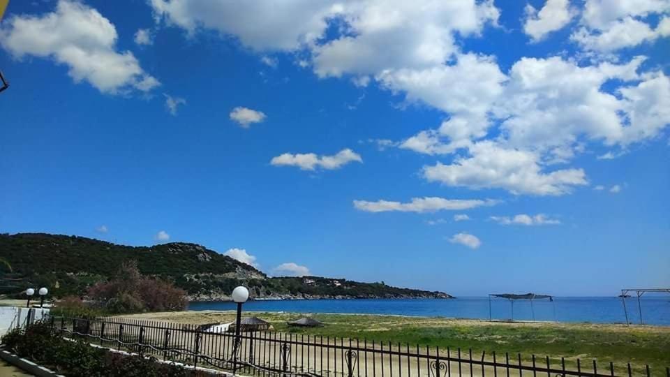 Apartament Sea And Joy Nea Iraklitsa Zewnętrze zdjęcie